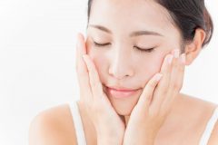 いま話題の肌断食!ニキビや毛穴の黒ずみなどの肌トラブルに効果的!?