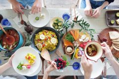 しみ、そばかすは食べ物の影響大!必要な栄養素は?