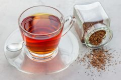飲んでるものから変えてみよう!シミ・そばかす・美白にオススメのお茶4選