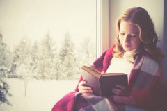 冬の乾燥で大人ニキビが悪化する?念入りなケアで外からも内からも保湿♡