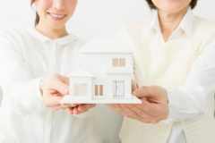 住宅ローンの親子リレー返済とは?メリット・デメリットを解説