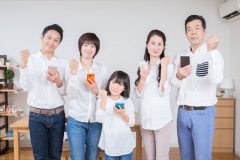 家族でMVNOのデータ容量シェアプランを利用して携帯代を節約しよう!