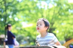 そもそもウォーターサーバーって必要?水道水との違いは?