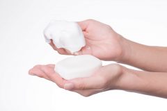 男には脱毛石鹸は効果ない?成分は安全?