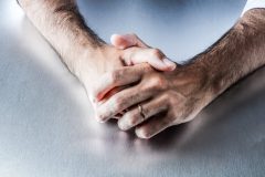 濃い腕毛を薄くしたい…永久脱毛以外に処理方法はある?