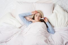 なんだか風邪っぽい。もしかして妊娠超初期症状?生理前との違いとは?