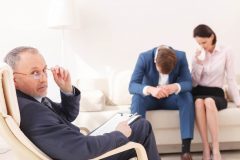 男女の薄毛には違いがあった!薄毛の原因、対策法を男女別で徹底解説