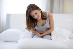 お腹の張りや出血は切迫早産の兆候!?ストレスが原因でなることも?