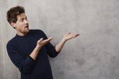 「GROW UP」ヘアケアサプリの口コミは?配合成分や価格を紹介!