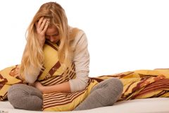 生理がまだ終わらない・・・長引く生理の原因は何?