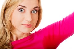 脇汗がひどい!もしかしてワキガ?!更年期による多汗症の特徴と対策