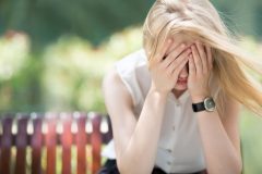 生理中は「足がだるいし、痛いし、もう歩きたくない」ってなる人必見!原因と解消は?