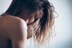 更年期の不安感。涙腺もゆるくなった…。え?泣くことは良いことだった?!