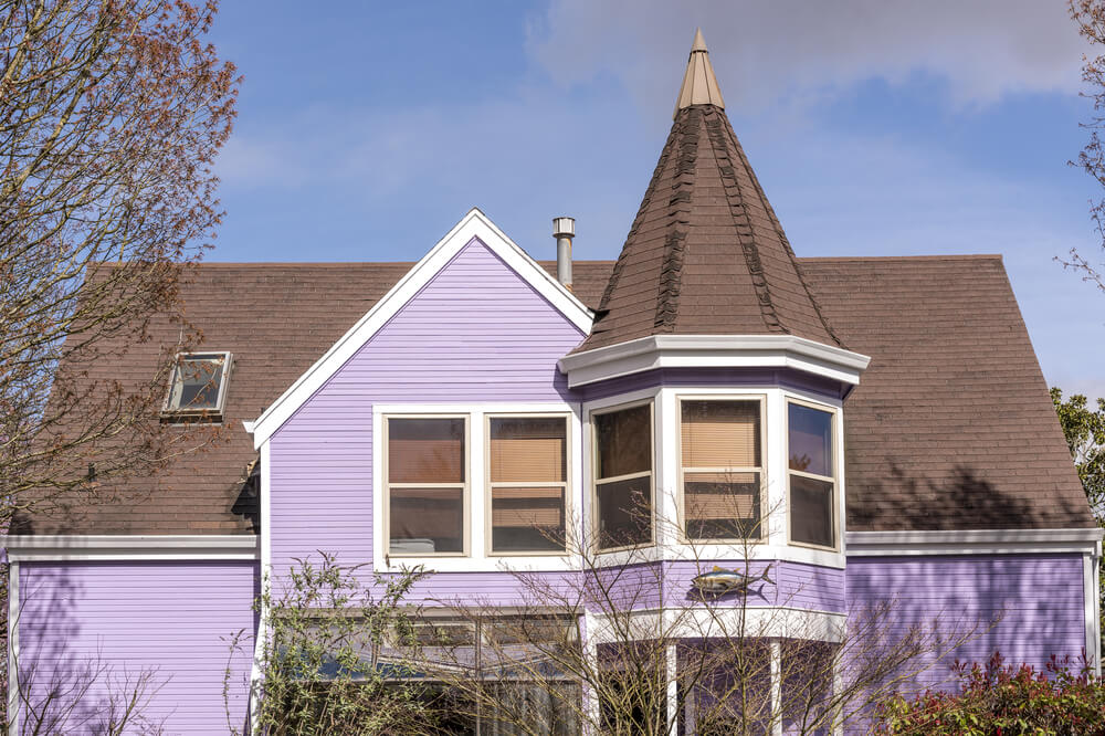 紫色の家