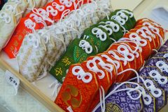 妊娠したら戌の日に安産祈願をしよう!全国の可愛いお守り8選♡