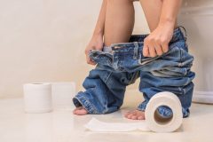 下痢の時は便の色を目安に!健康状態は、目でみてチェックできる!