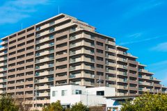 アパートやマンションと一戸建での外壁塗装の値段や方法の違い
