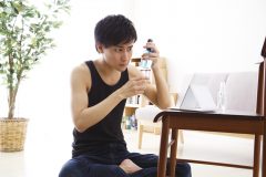 男性の悩みには「保湿」で対策!化粧品の正しい使い方まで徹底解説!