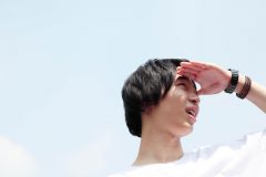男性も紫外線がシミの原因に!UV対策できる日焼け止め化粧品とは?