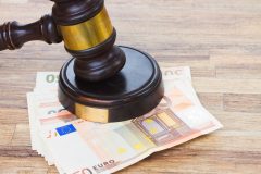 カードローンに関する法律知識を学んでトラブル無くお金を借りよう!