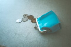 カードローンの代位弁済とは?保証会社への対処方法や注意点を紹介