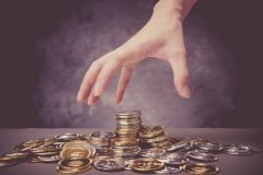 闇金には絶対に手を出すな!最近の取り立て実態や対処法を紹介!