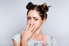 鼻の中が臭い原因は皮脂や汚れのにおい?もしかしたら蓄膿症かも!?