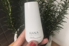 HANAオーガニックの美白コスメ「ホワイトジェリー」の口コミや体験レビューを紹介