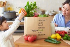 アマゾンが「Amazonフレッシュ」を開始!気になる特徴は?他サービスと比較してみました