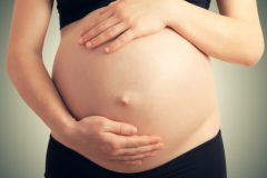 妊娠8ヶ月の赤ちゃんとママの様子は?過ごし方や気をつけるポイントを紹介