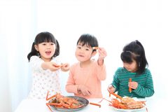 カニ通販で国産と外国産おすすめはどっち?味・量・価格の違いを比較