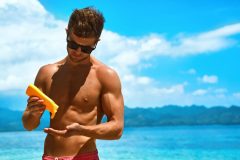 男のUV対策!おすすめ男性用日焼け止め11選