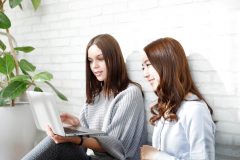 乗り換えるならどっち?auひかりとドコモ光の料金や速度を比較!