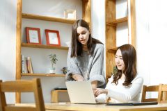 フレッツ光とOCN光の違いは?料金や速度を比べてみよう!