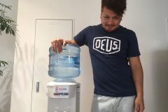 クリクラサーバーの設置やボトル交換は簡単?メンテナンス方法も紹介