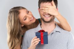 お洒落で人気のメンズ名刺入れブランドは?プレゼントにもおすすめ!