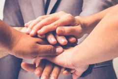 仕事で必要なリーダーシップとは?現役リーダーたちと考える「現代のリーダー像」