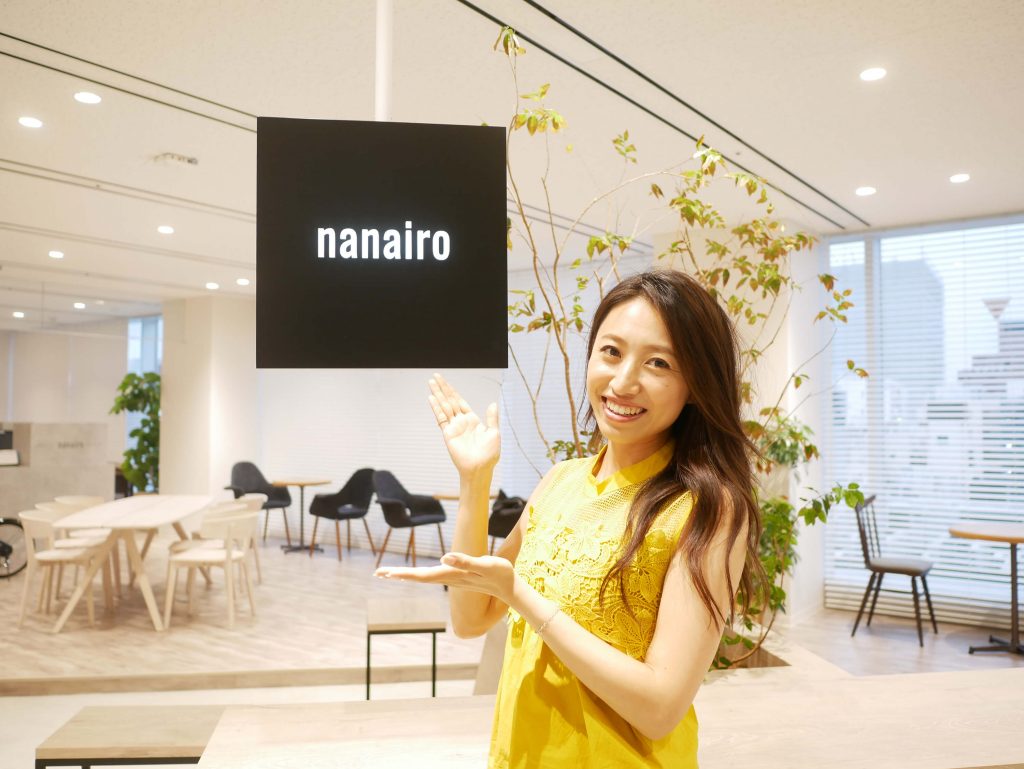 塾講師からモデルに転身したHitomiさんが明かす決意と仕事の楽しみ方