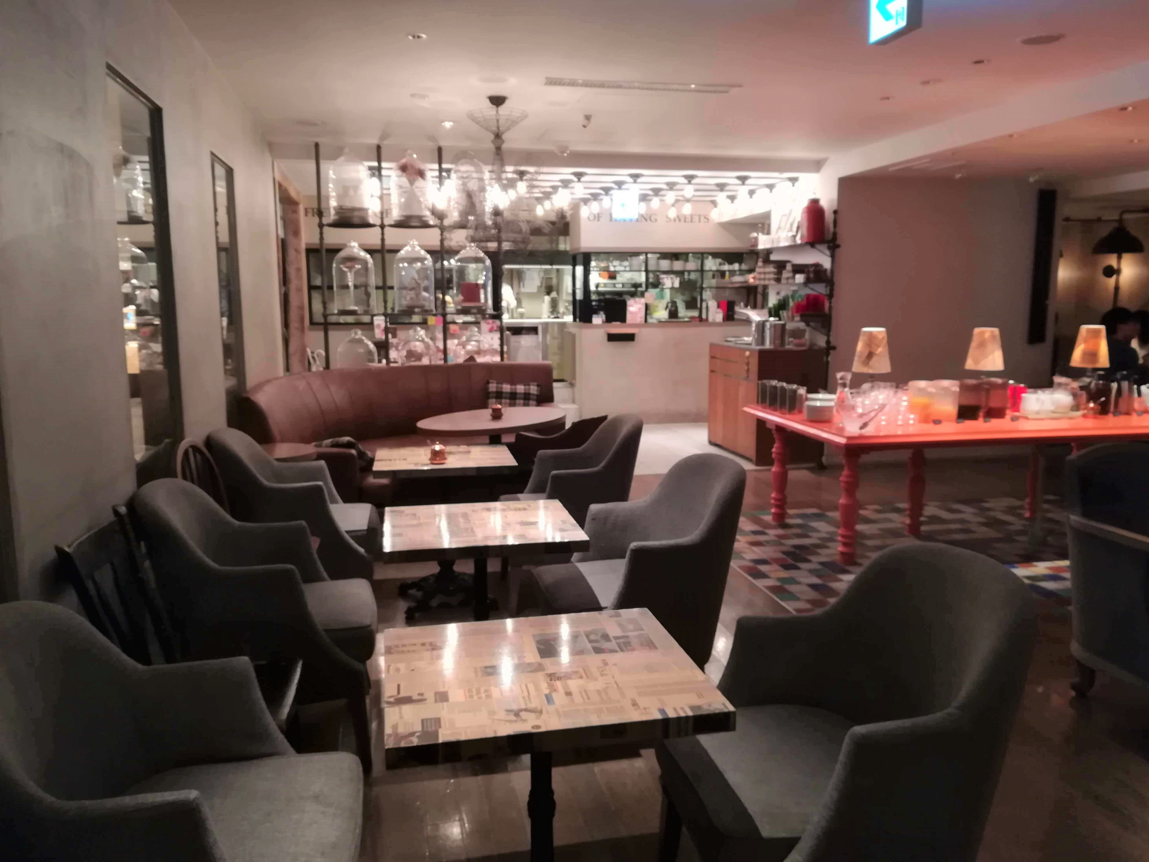 タブレス店内